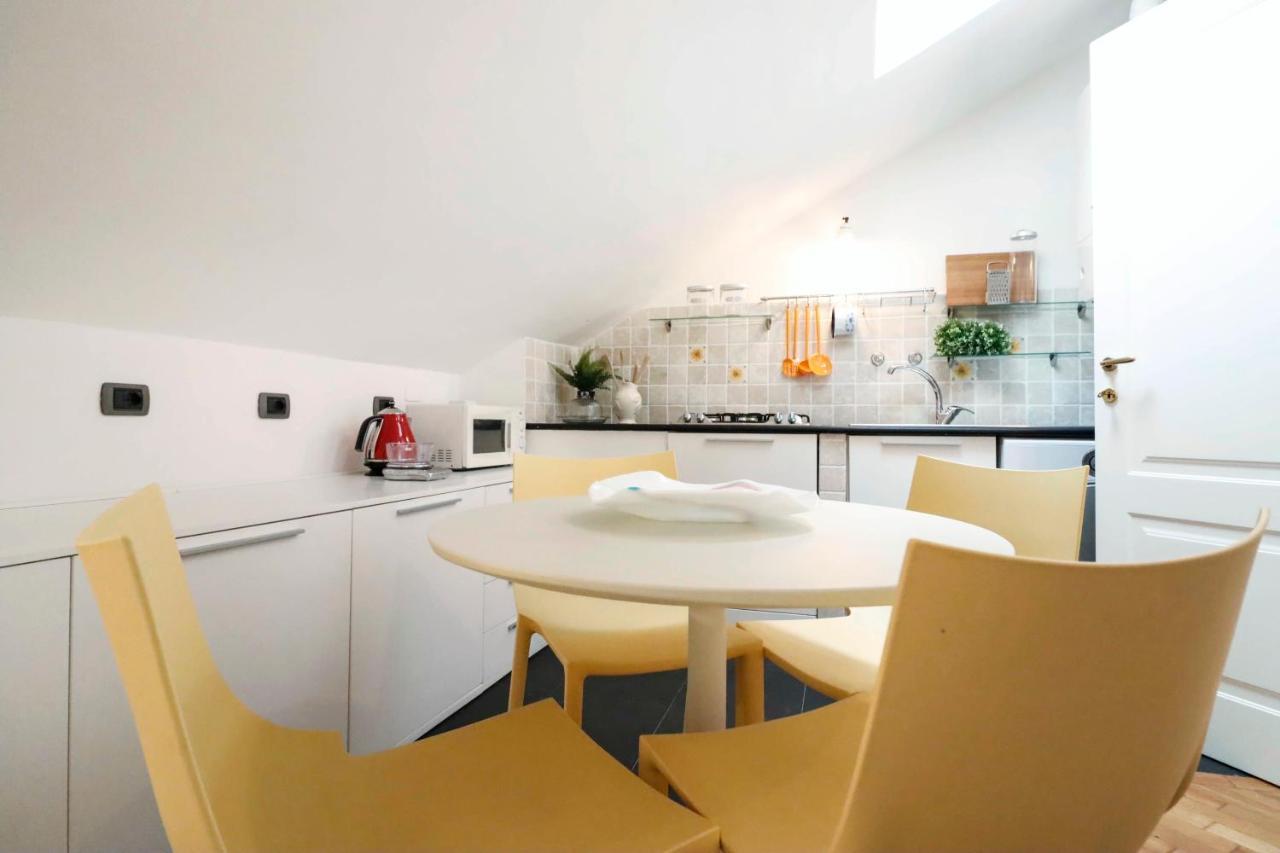 Casaviva - Central Seaview Penthouse In คาโมยลี ภายนอก รูปภาพ
